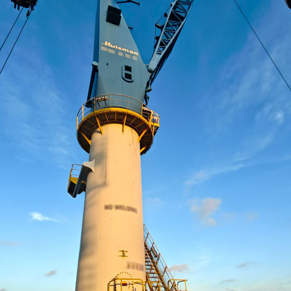 hulaman豪氏威马绕桩式起重机及其辅吊60吨海上应用吊机